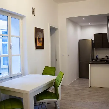 Wagner Apartment *
